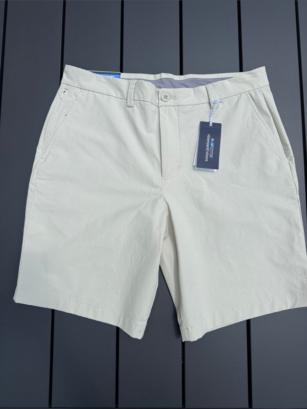 Vineyard Vines OTG on the go short